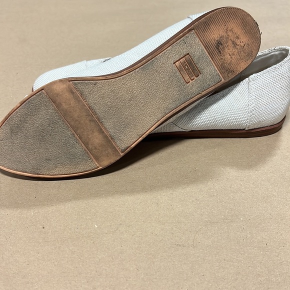 Flats cream toms size 6.5 - Picture 4 of 5